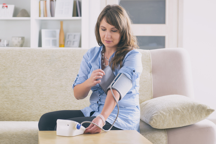 Hipertenzija u menopauzi: Zašto se javlja i koje zdravstvene korake treba da preduzmete?