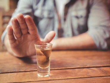 Kako lečiti alkoholizam: Metod postepenog smanjenja količine